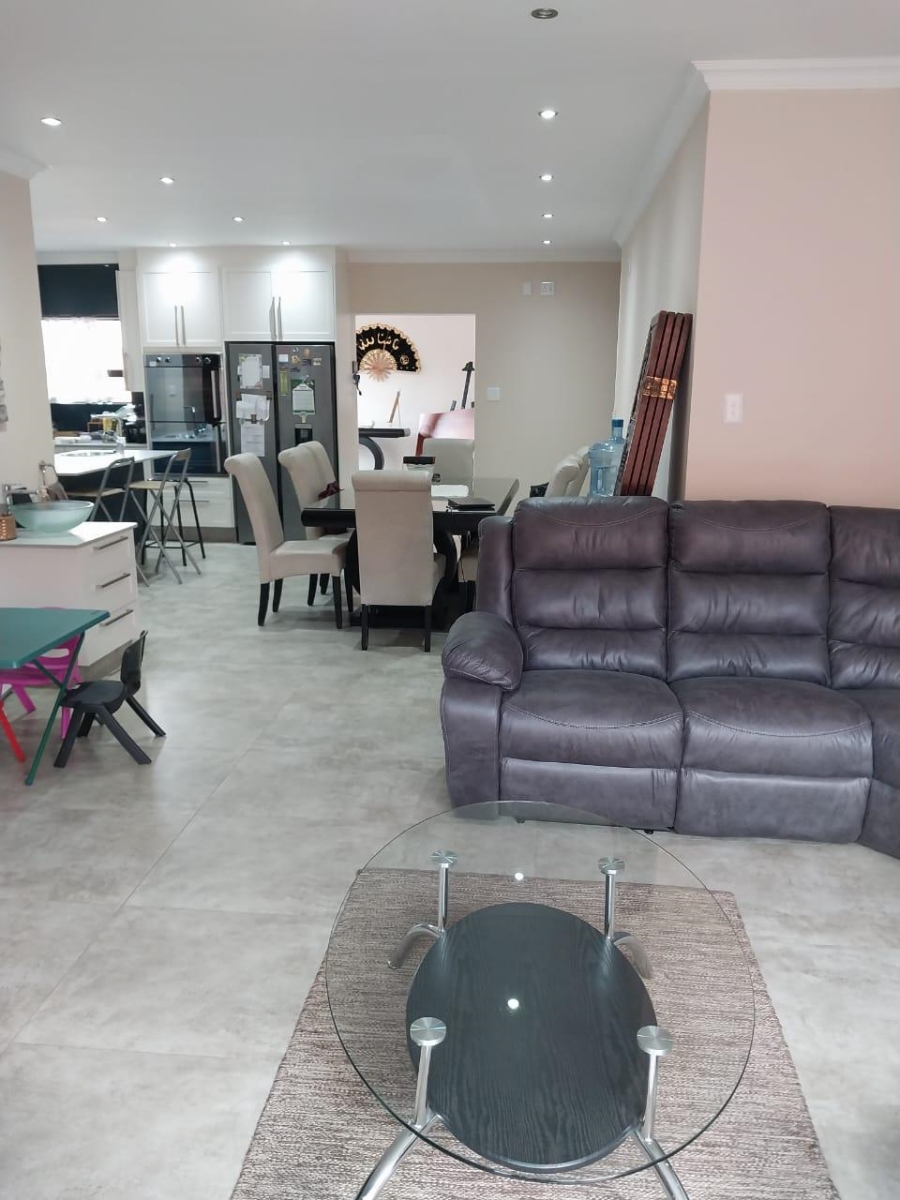3 Bedroom Property for Sale in Erasmia Gauteng