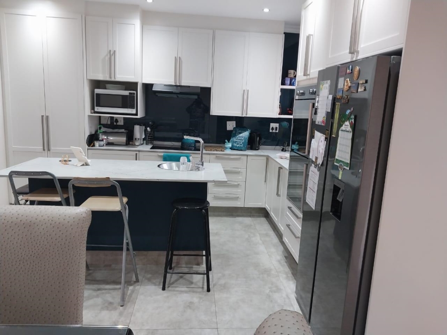 3 Bedroom Property for Sale in Erasmia Gauteng