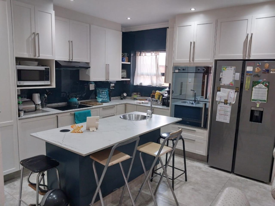 3 Bedroom Property for Sale in Erasmia Gauteng