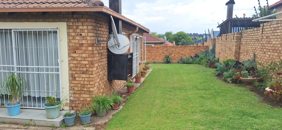 3 Bedroom Property for Sale in Esther Park Gauteng