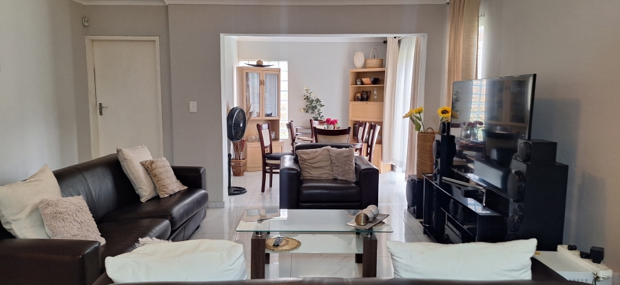 3 Bedroom Property for Sale in Esther Park Gauteng