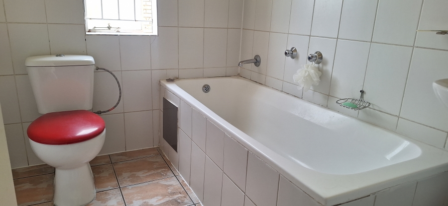 3 Bedroom Property for Sale in Esther Park Gauteng