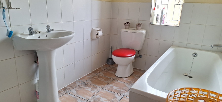 3 Bedroom Property for Sale in Esther Park Gauteng