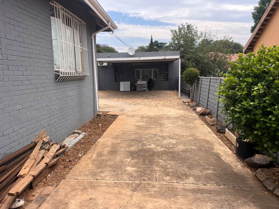 Commercial Property for Sale in Highlands North Gauteng