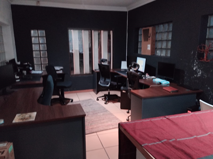 5 Bedroom Property for Sale in Waterkloof Heights Gauteng