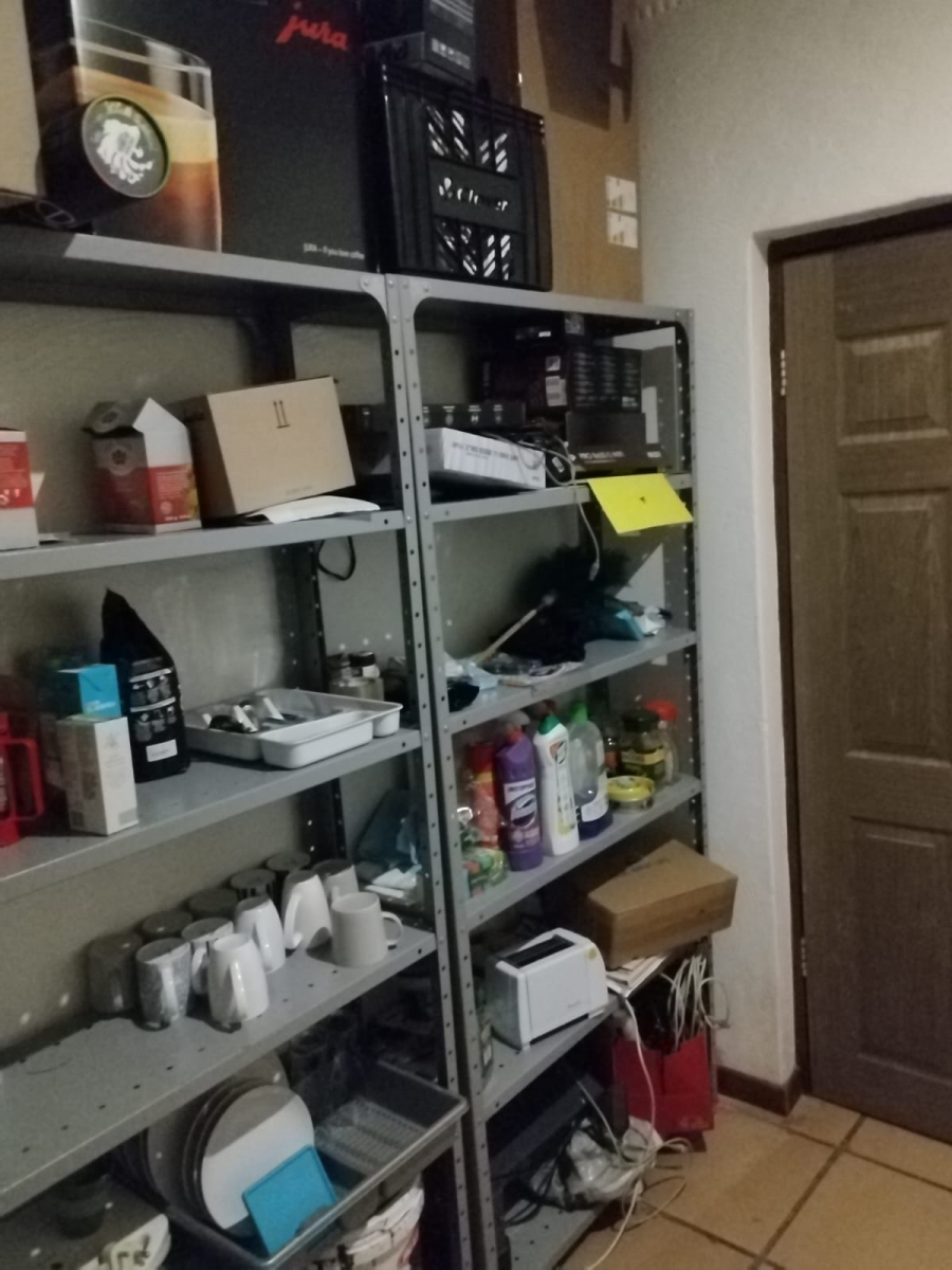 5 Bedroom Property for Sale in Waterkloof Heights Gauteng