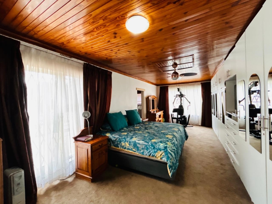 5 Bedroom Property for Sale in Modder East Gauteng