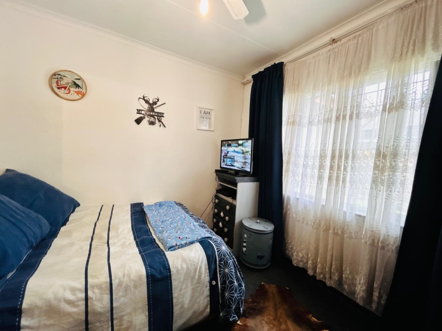 5 Bedroom Property for Sale in Modder East Gauteng