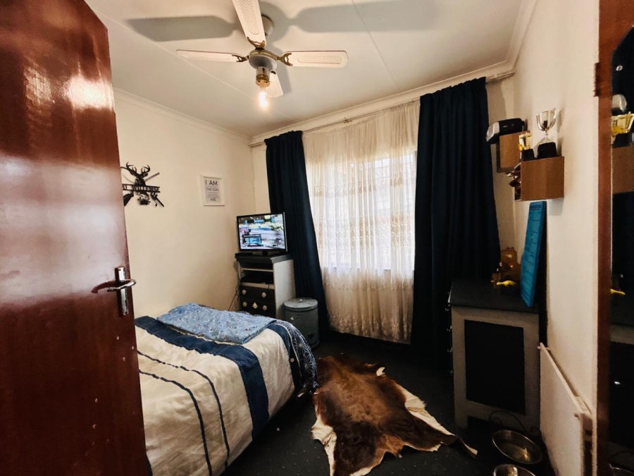 5 Bedroom Property for Sale in Modder East Gauteng