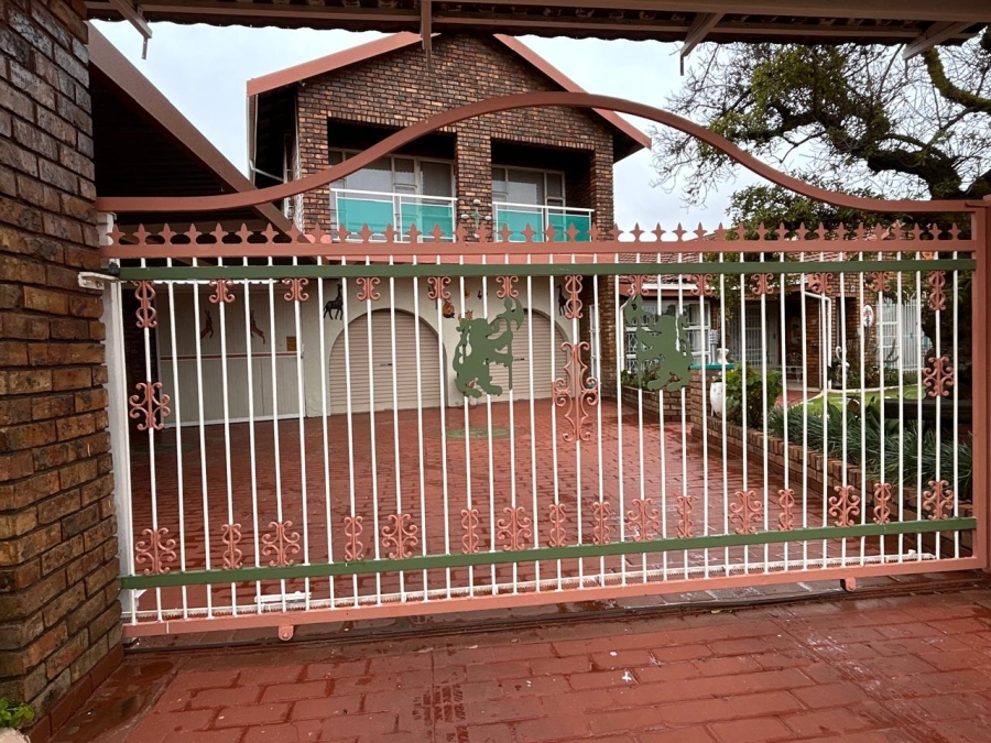 5 Bedroom Property for Sale in Modder East Gauteng