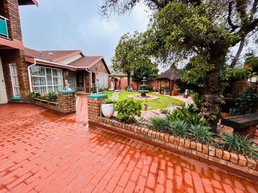 5 Bedroom Property for Sale in Modder East Gauteng
