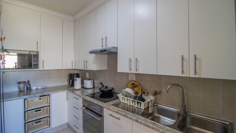 2 Bedroom Property for Sale in Parktown Gauteng