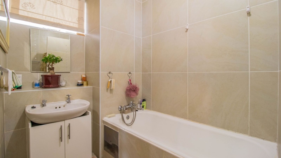 2 Bedroom Property for Sale in Parktown Gauteng