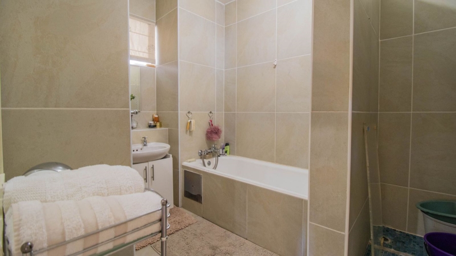 2 Bedroom Property for Sale in Parktown Gauteng