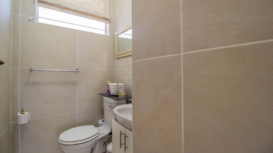 2 Bedroom Property for Sale in Parktown Gauteng