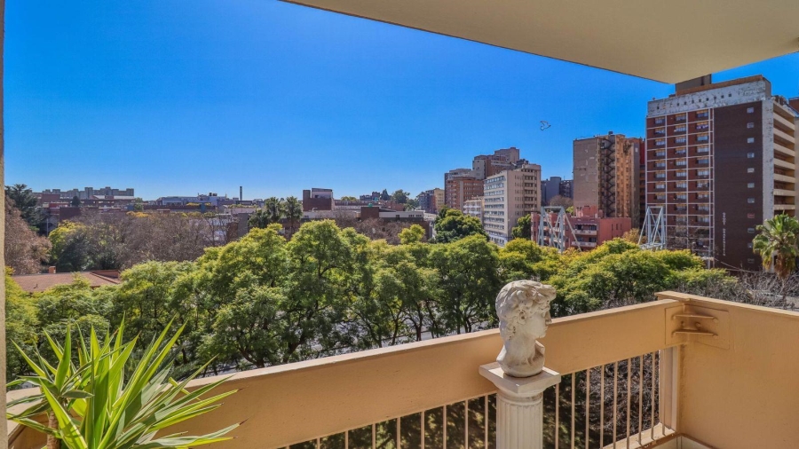 2 Bedroom Property for Sale in Parktown Gauteng