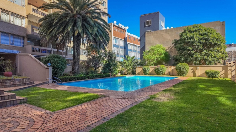 2 Bedroom Property for Sale in Parktown Gauteng