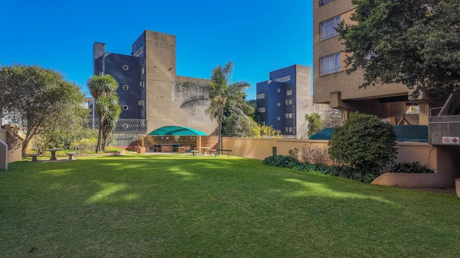 2 Bedroom Property for Sale in Parktown Gauteng