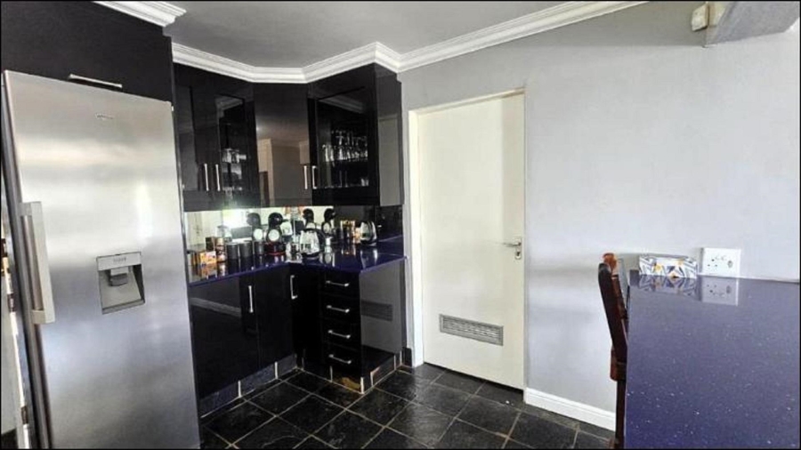 6 Bedroom Property for Sale in Vaal Marina Gauteng