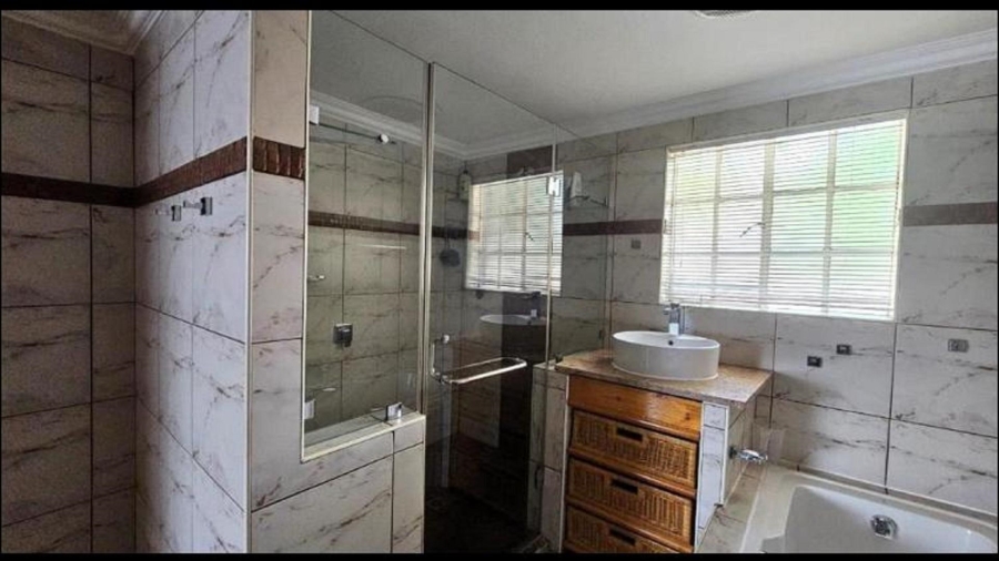 6 Bedroom Property for Sale in Vaal Marina Gauteng