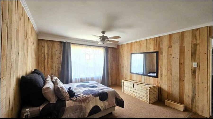 6 Bedroom Property for Sale in Vaal Marina Gauteng