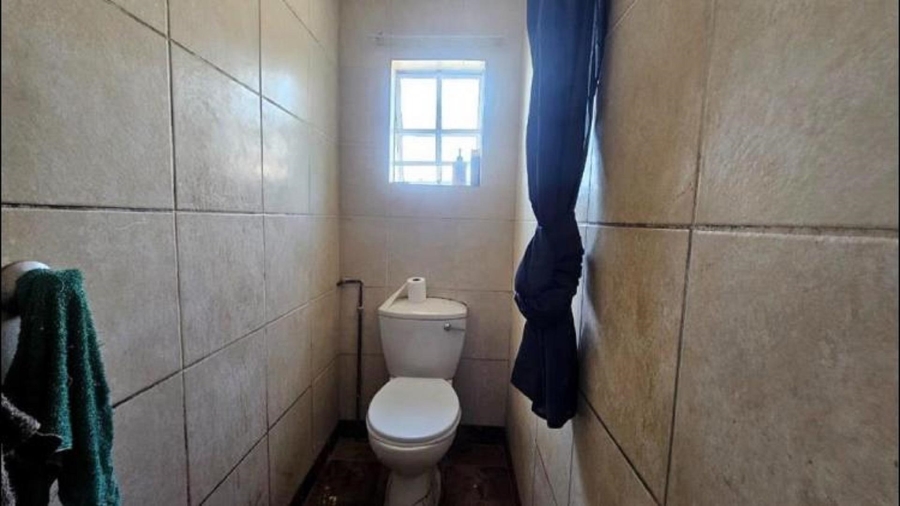 6 Bedroom Property for Sale in Vaal Marina Gauteng