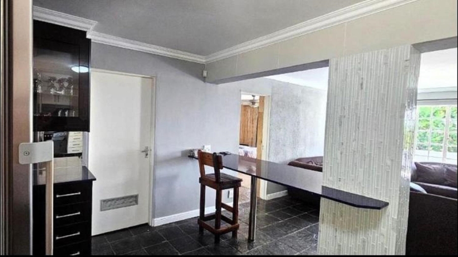 6 Bedroom Property for Sale in Vaal Marina Gauteng