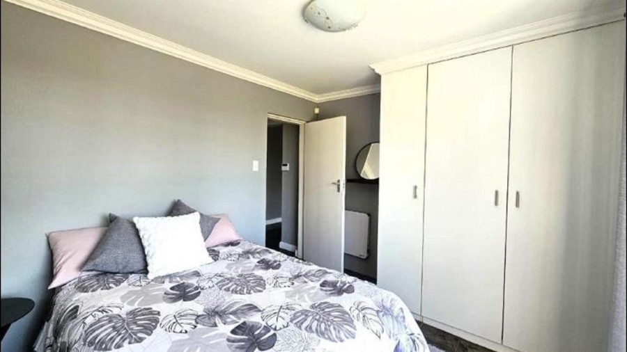 6 Bedroom Property for Sale in Vaal Marina Gauteng