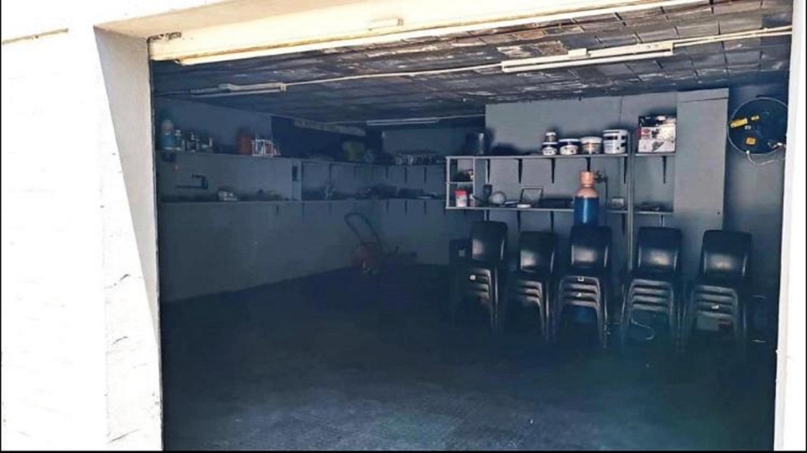 6 Bedroom Property for Sale in Vaal Marina Gauteng