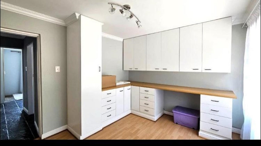 6 Bedroom Property for Sale in Vaal Marina Gauteng