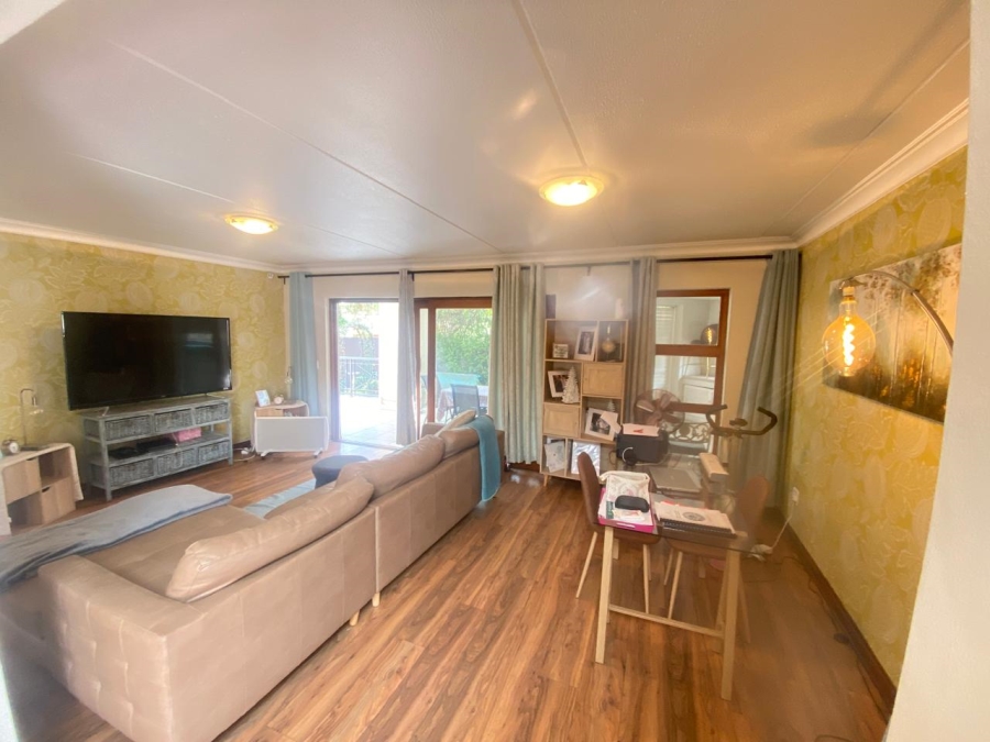 3 Bedroom Property for Sale in Beverley Gauteng