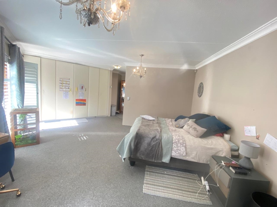3 Bedroom Property for Sale in Beverley Gauteng