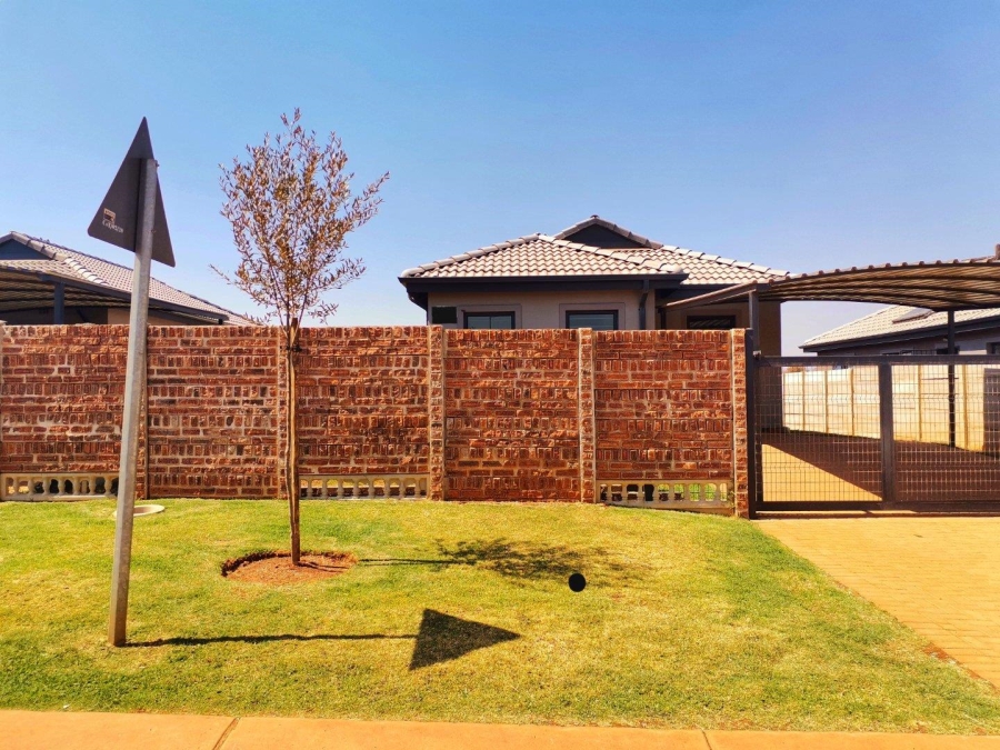 To Let 3 Bedroom Property for Rent in Lotus Gardens Gauteng