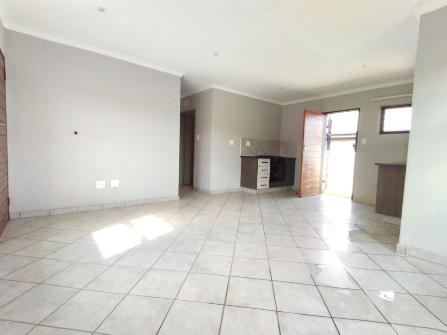 To Let 3 Bedroom Property for Rent in Lotus Gardens Gauteng