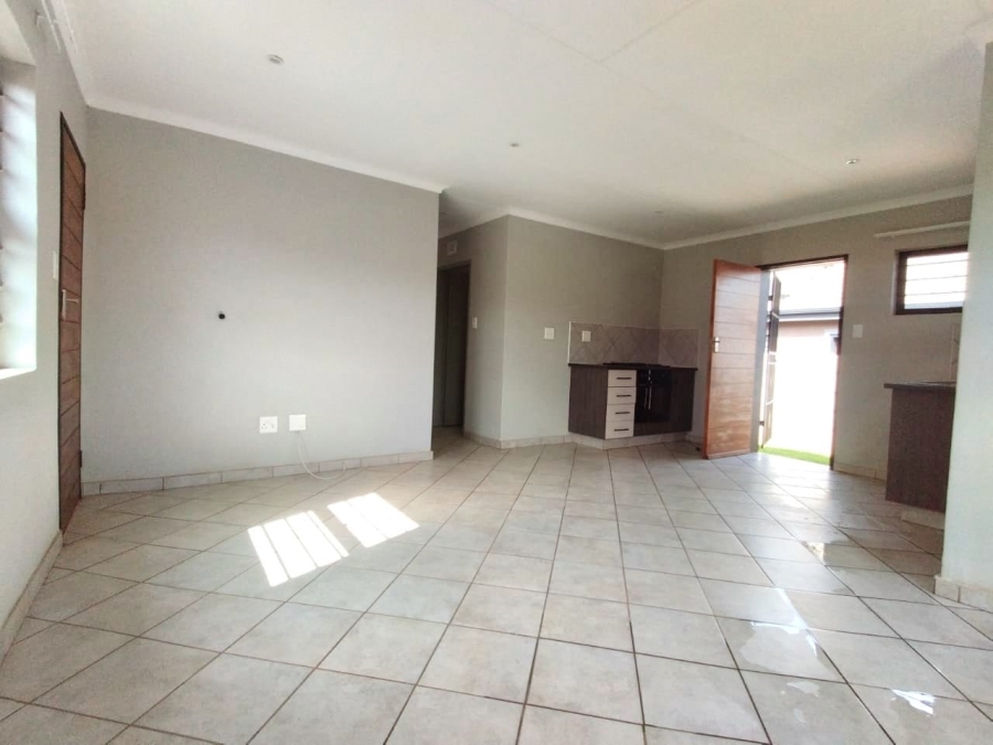 To Let 3 Bedroom Property for Rent in Lotus Gardens Gauteng