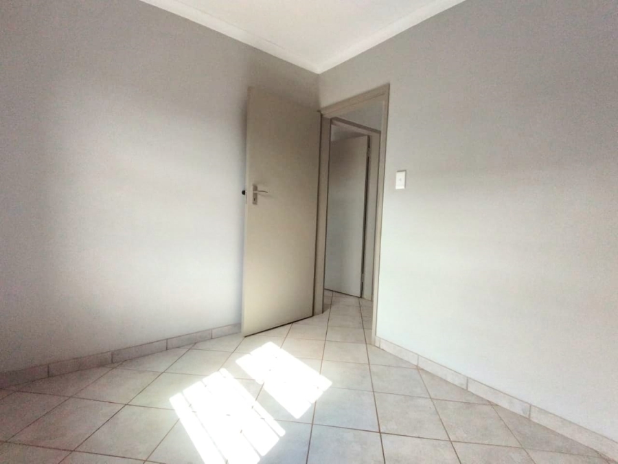 To Let 3 Bedroom Property for Rent in Lotus Gardens Gauteng