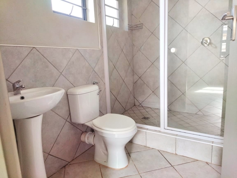 To Let 3 Bedroom Property for Rent in Lotus Gardens Gauteng