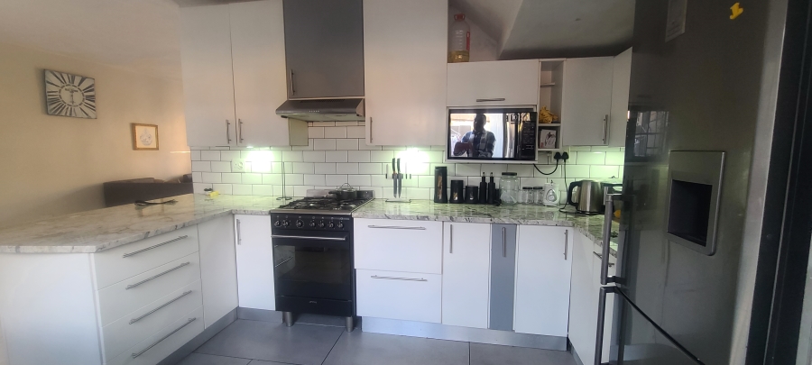 4 Bedroom Property for Sale in Eden Glen Gauteng