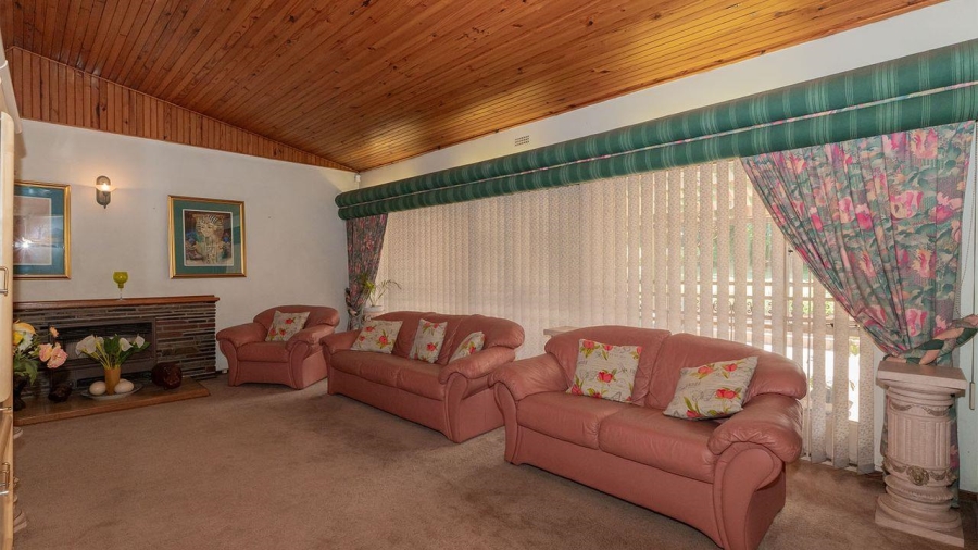 4 Bedroom Property for Sale in Rembrandt Park Gauteng