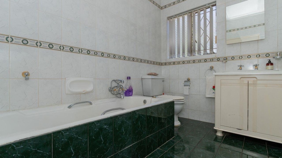 4 Bedroom Property for Sale in Rembrandt Park Gauteng