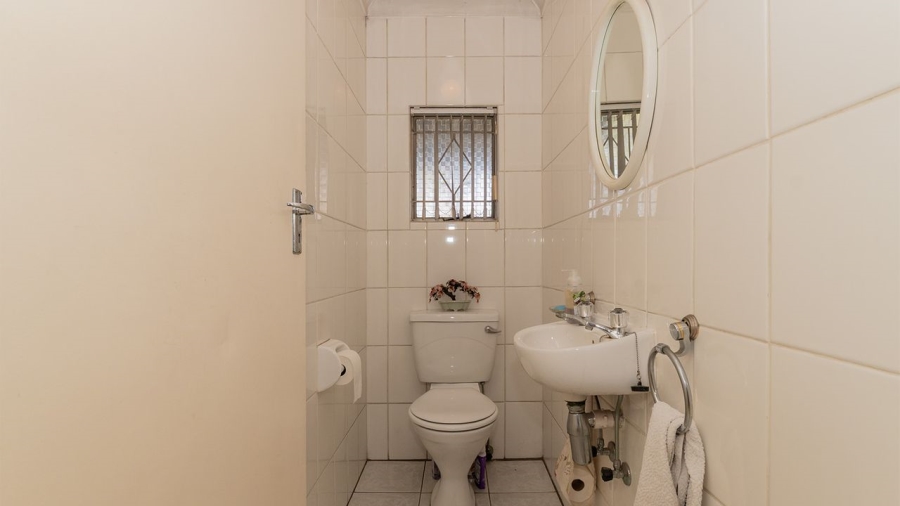 4 Bedroom Property for Sale in Rembrandt Park Gauteng