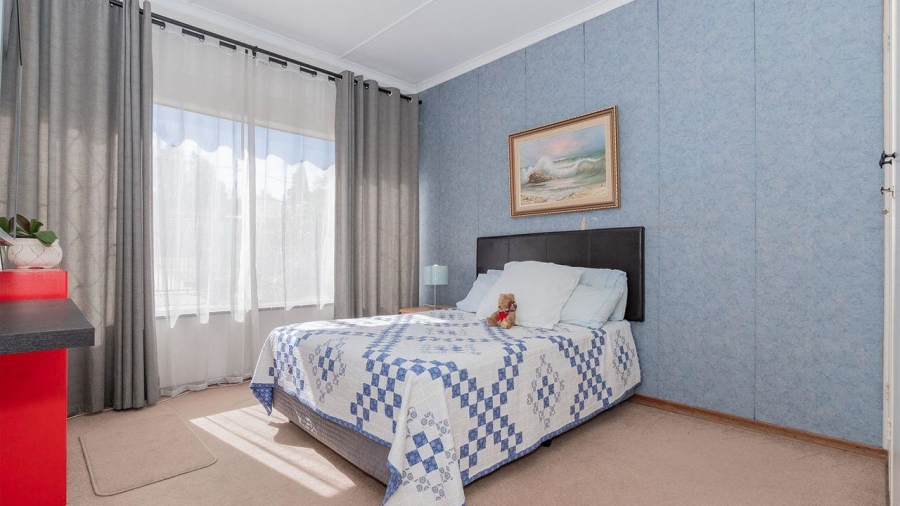 4 Bedroom Property for Sale in Rembrandt Park Gauteng