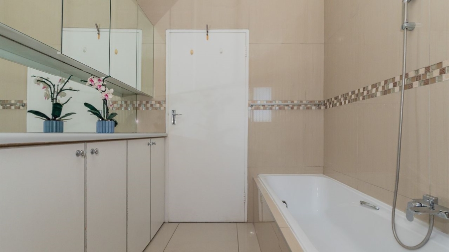 4 Bedroom Property for Sale in Rembrandt Park Gauteng