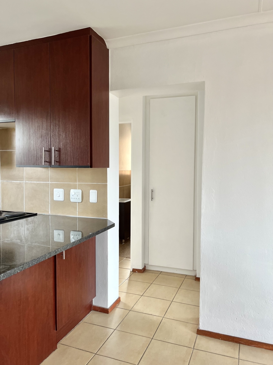 3 Bedroom Property for Sale in Erand Gardens Gauteng