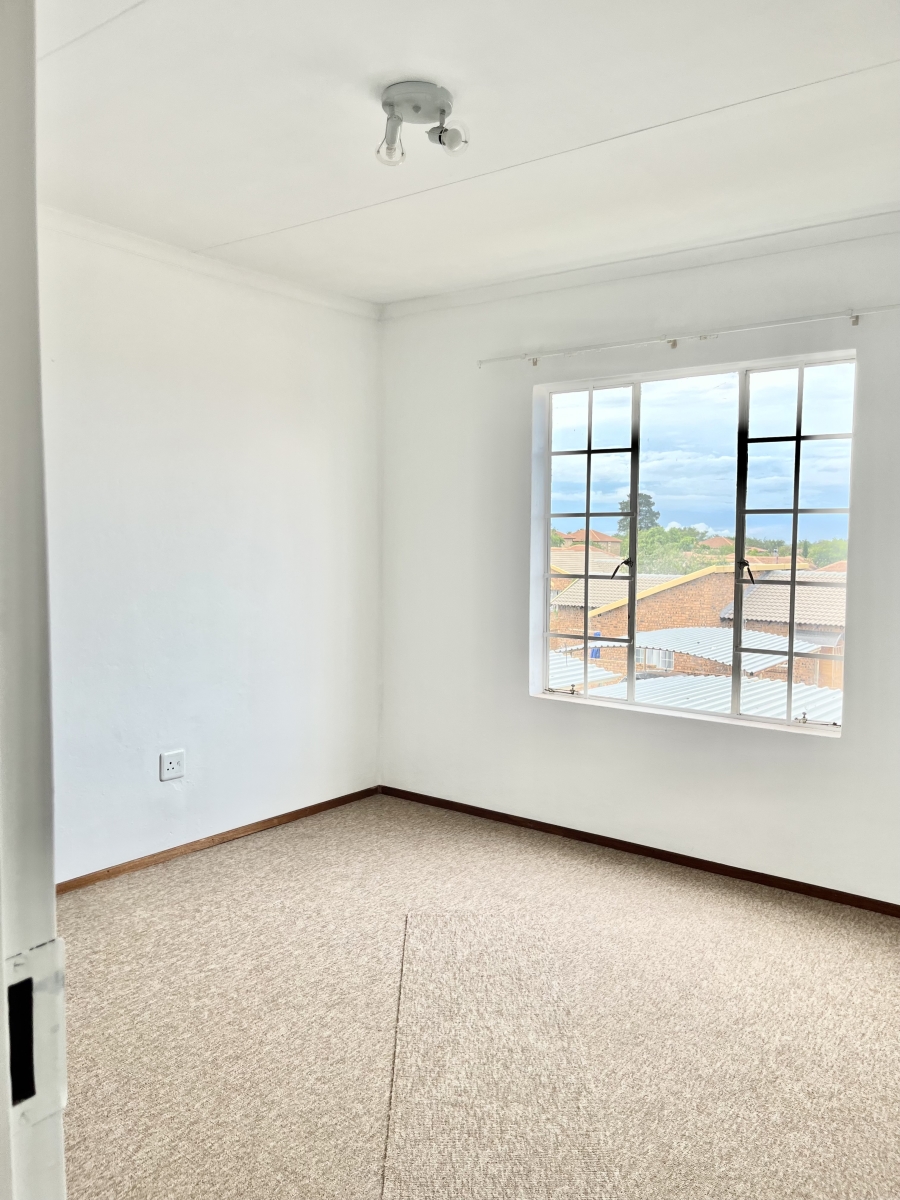 3 Bedroom Property for Sale in Erand Gardens Gauteng