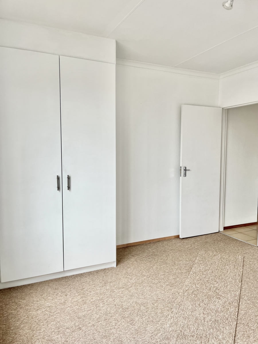 3 Bedroom Property for Sale in Erand Gardens Gauteng