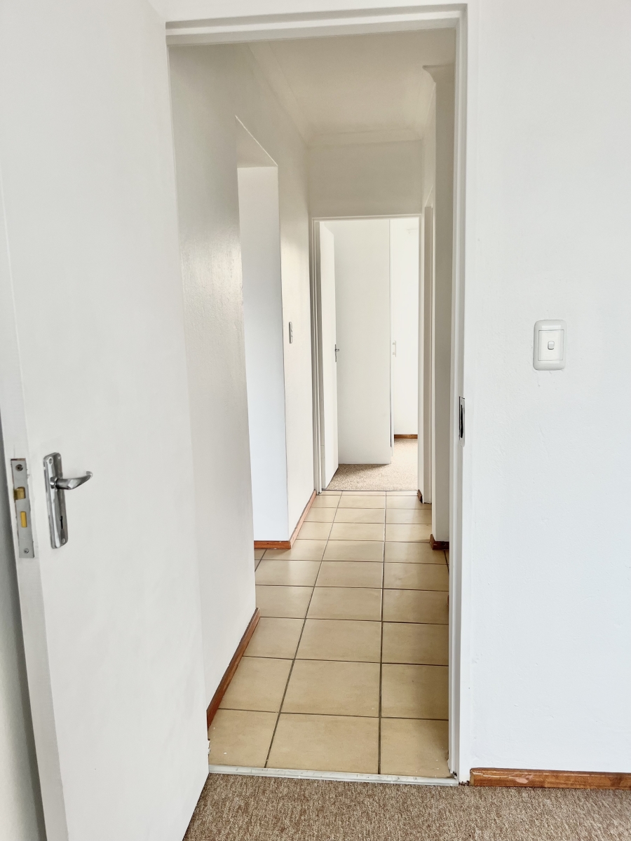 3 Bedroom Property for Sale in Erand Gardens Gauteng