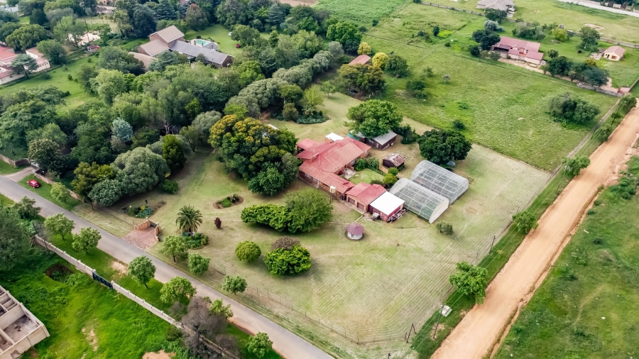 4 Bedroom Property for Sale in Glen Austin Gauteng