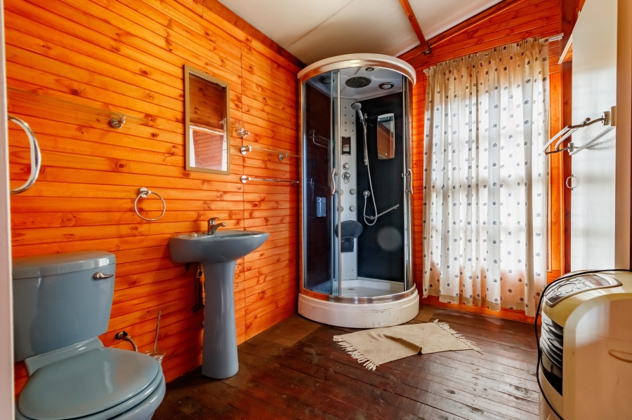 4 Bedroom Property for Sale in Glen Austin Gauteng