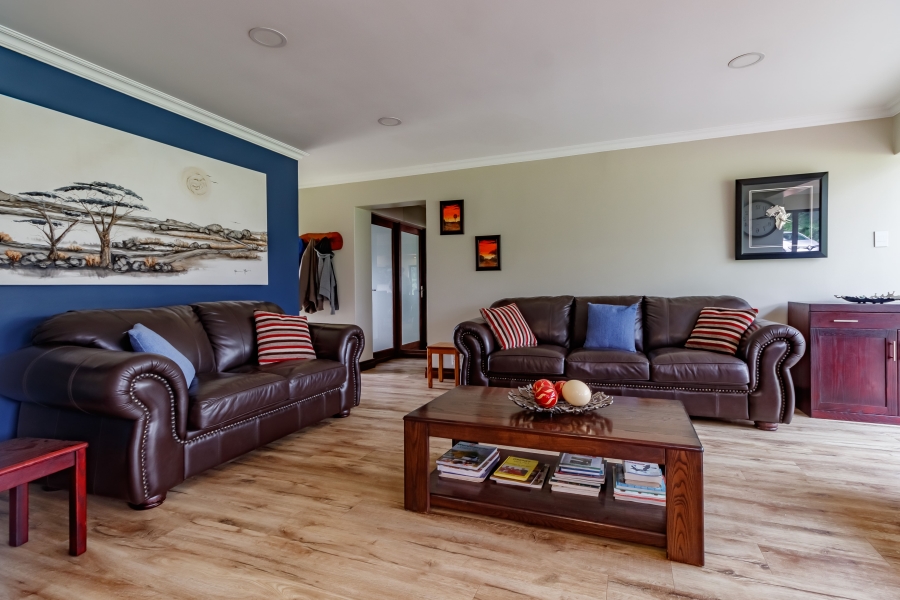 4 Bedroom Property for Sale in Glen Austin Gauteng